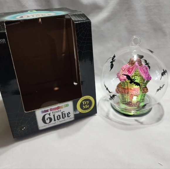 Gerson SPOOKY HALLOWEEN LED Glass Globe 7 Changing Colors GHOST HOUSE EUC W Box - Picture 4 of 11